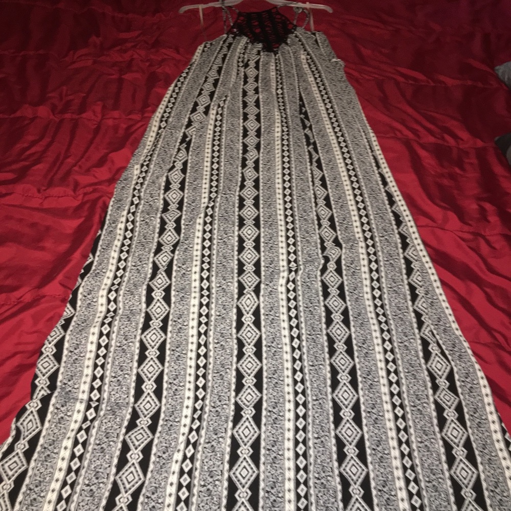 Long V-neck dress with slit mid way on sides